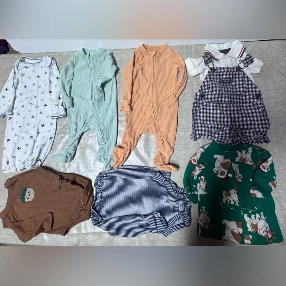 Old Navy Bundle Peach Baby Boy Onesie